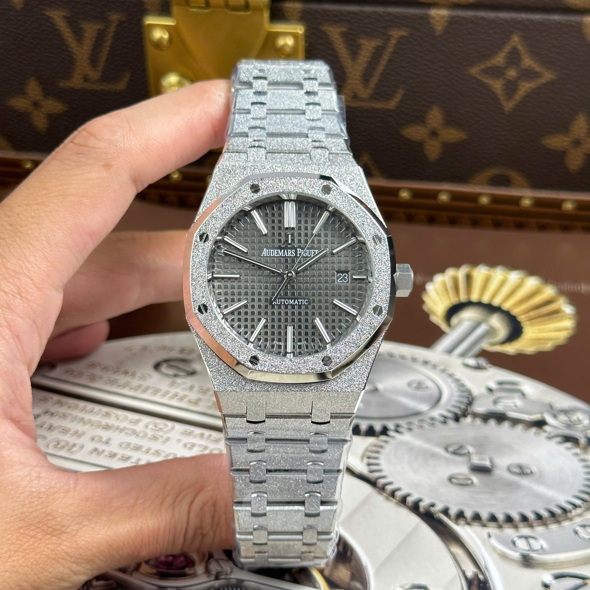 AP - Royal Oak 15410 Frosted Gray Dial Automatic Movement 41mm with Box