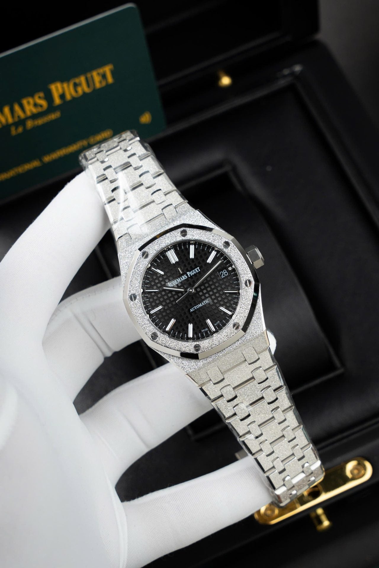 AP - Royal Oak Frosted Gold 15454BC Black Dial 37mm with Box