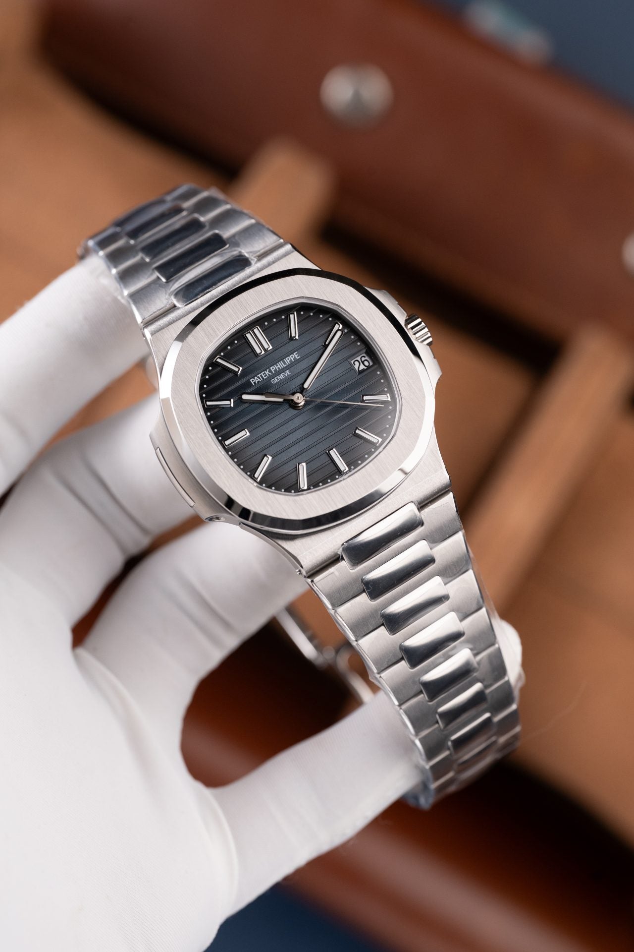 PP - Nautilus 5711 Blue Dial Metal Wire 40mm with Box