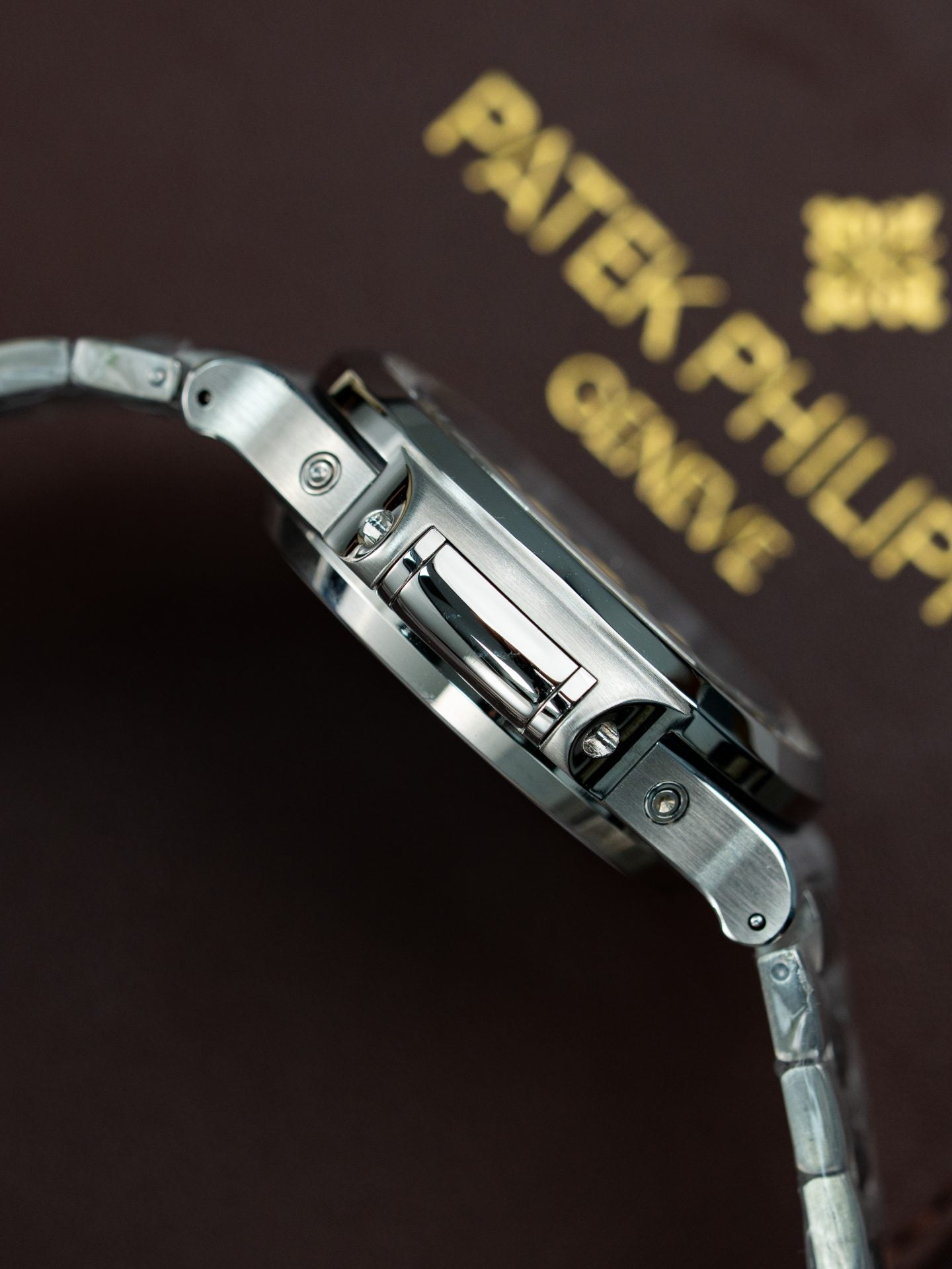 PP - Nautilus 5740 Tiffany Dial Automatic Movement 40mm with Box