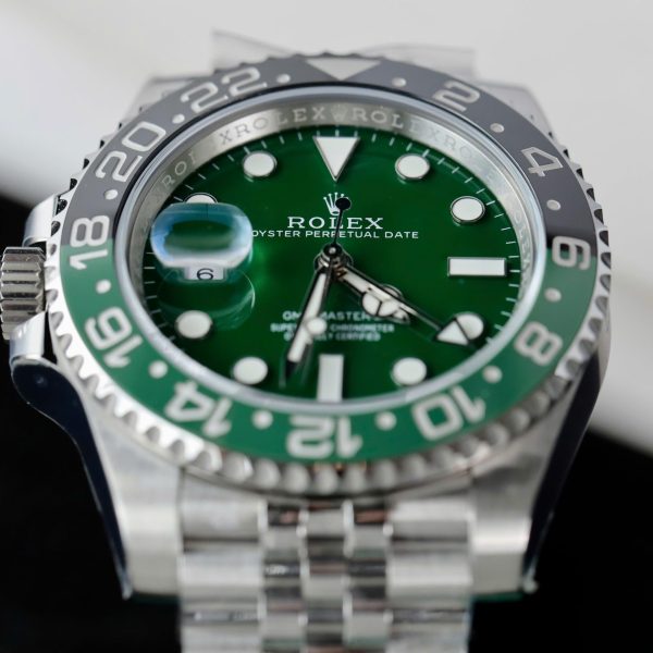 RLX GMT-Master II 126729VTNR Green Dial Jubilee 40mm with Box