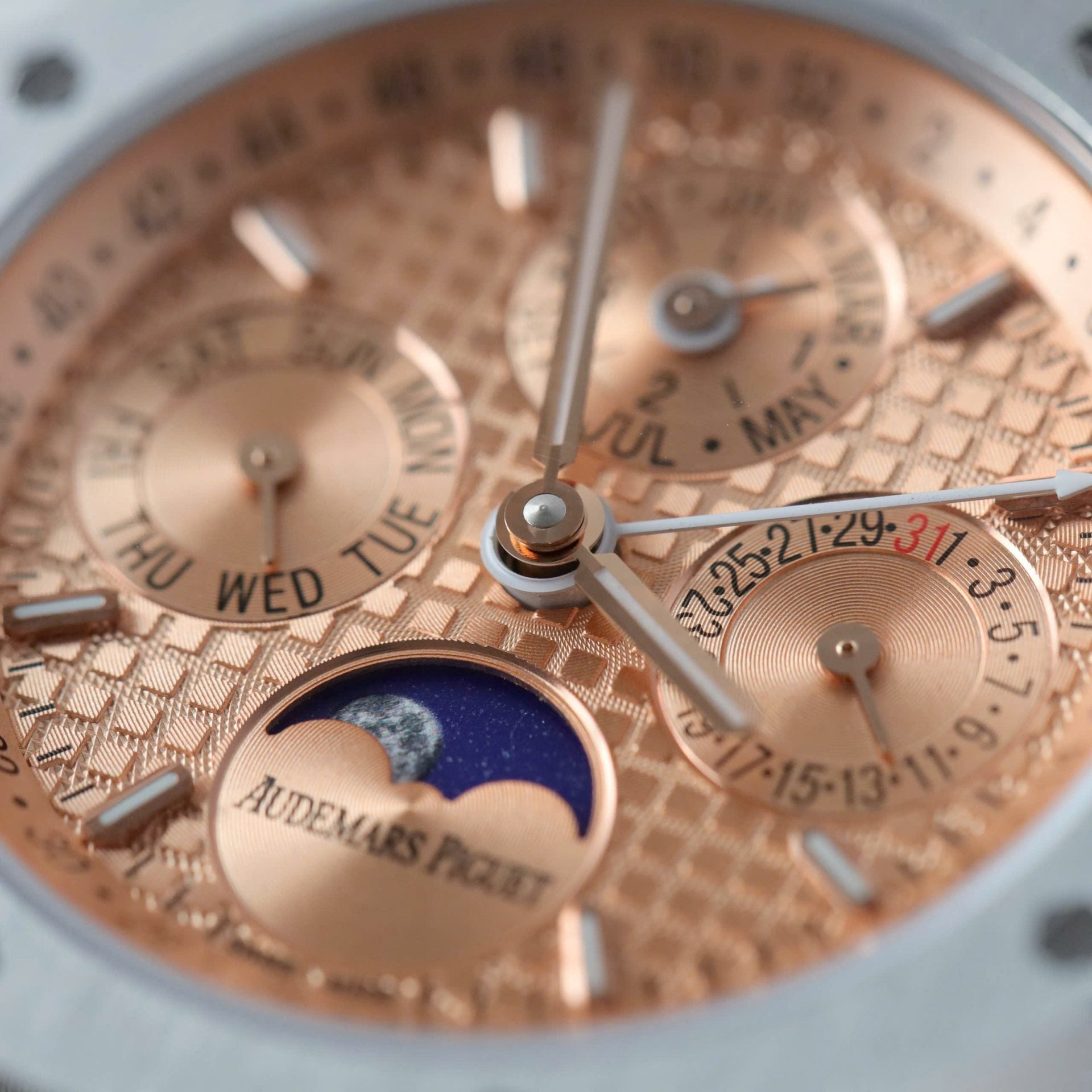 AP - 26574 Salmon Dial Metal Wire 41mm with Box