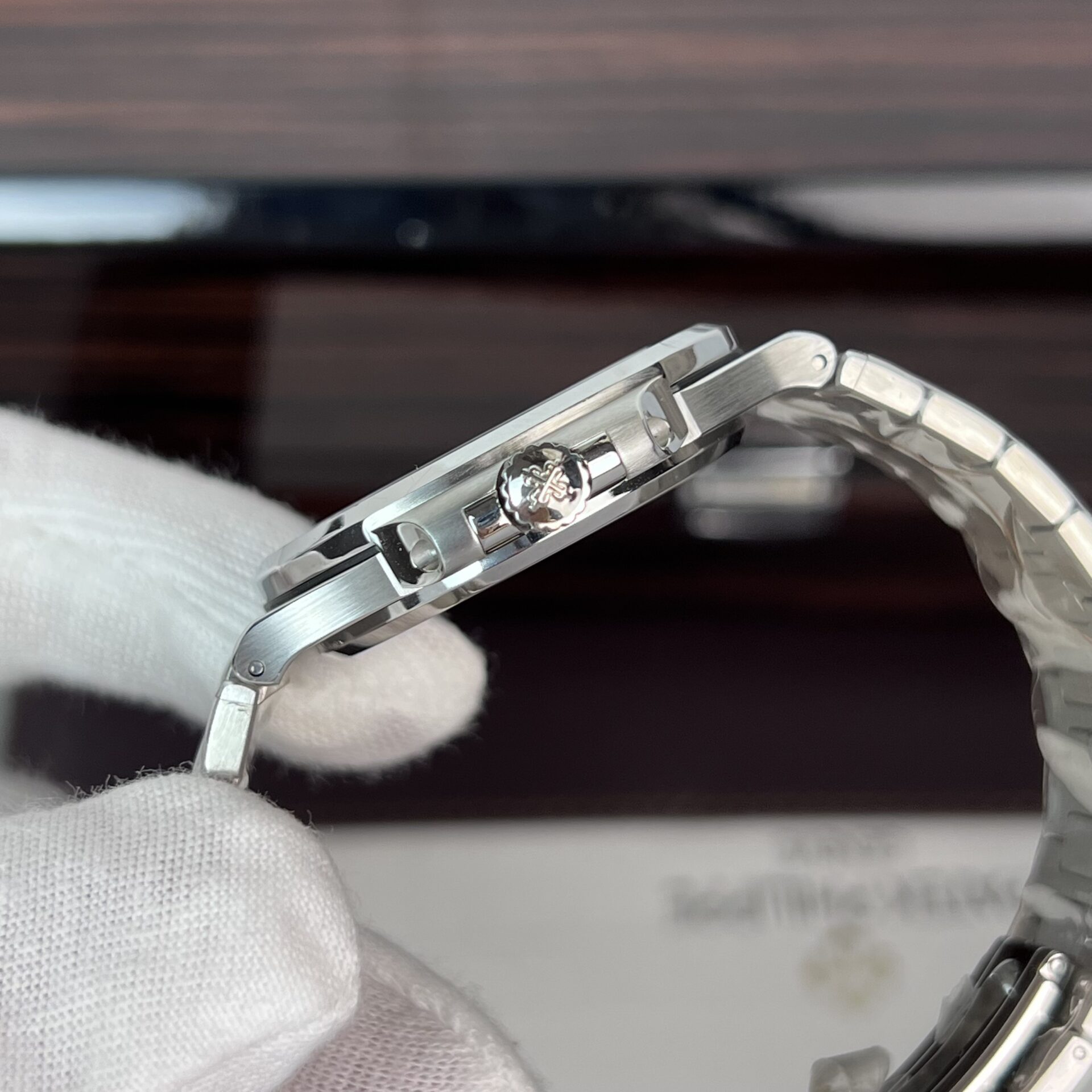 PP - Nautilus 5723 Blue Dial Diamond 40mm with Box