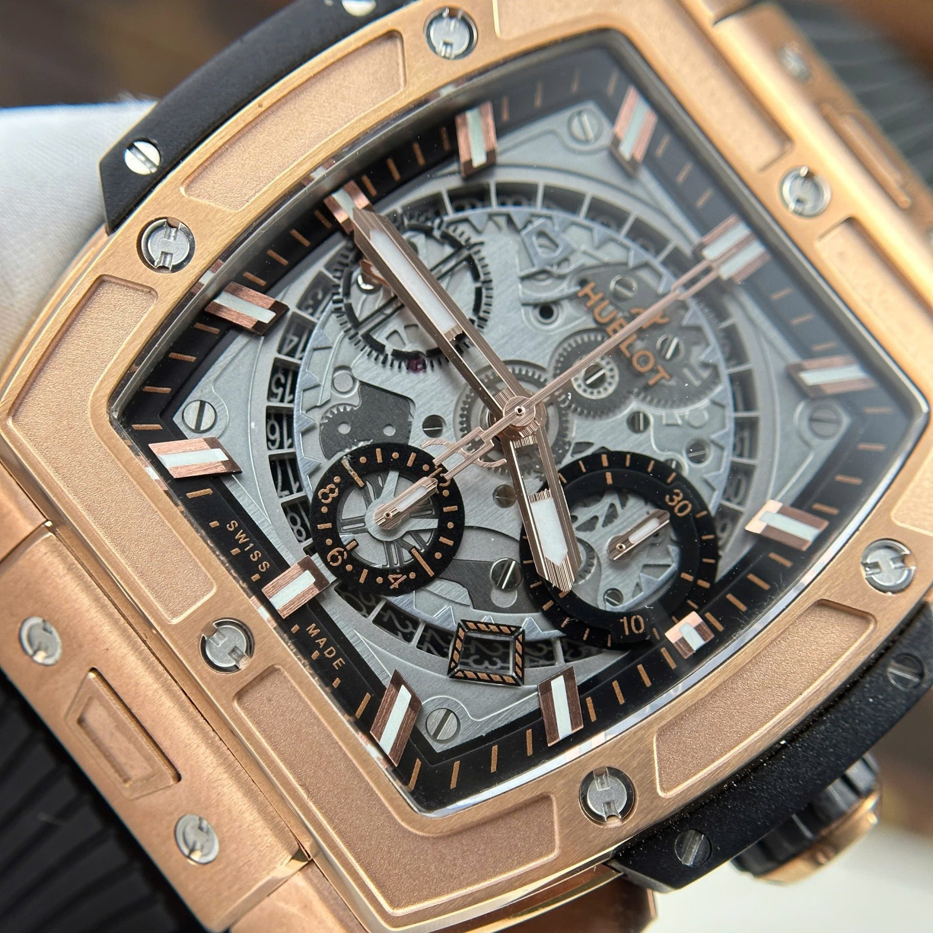 Hublot Spirit Of Big Bang King Gold Dial Gray 42mm with Box