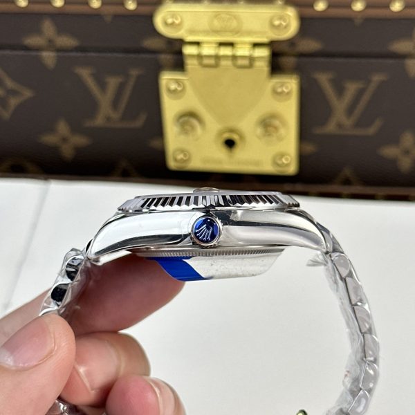 RLX Sky Dweller 326934 Dial Black Strap Jubilee 42mm with Box