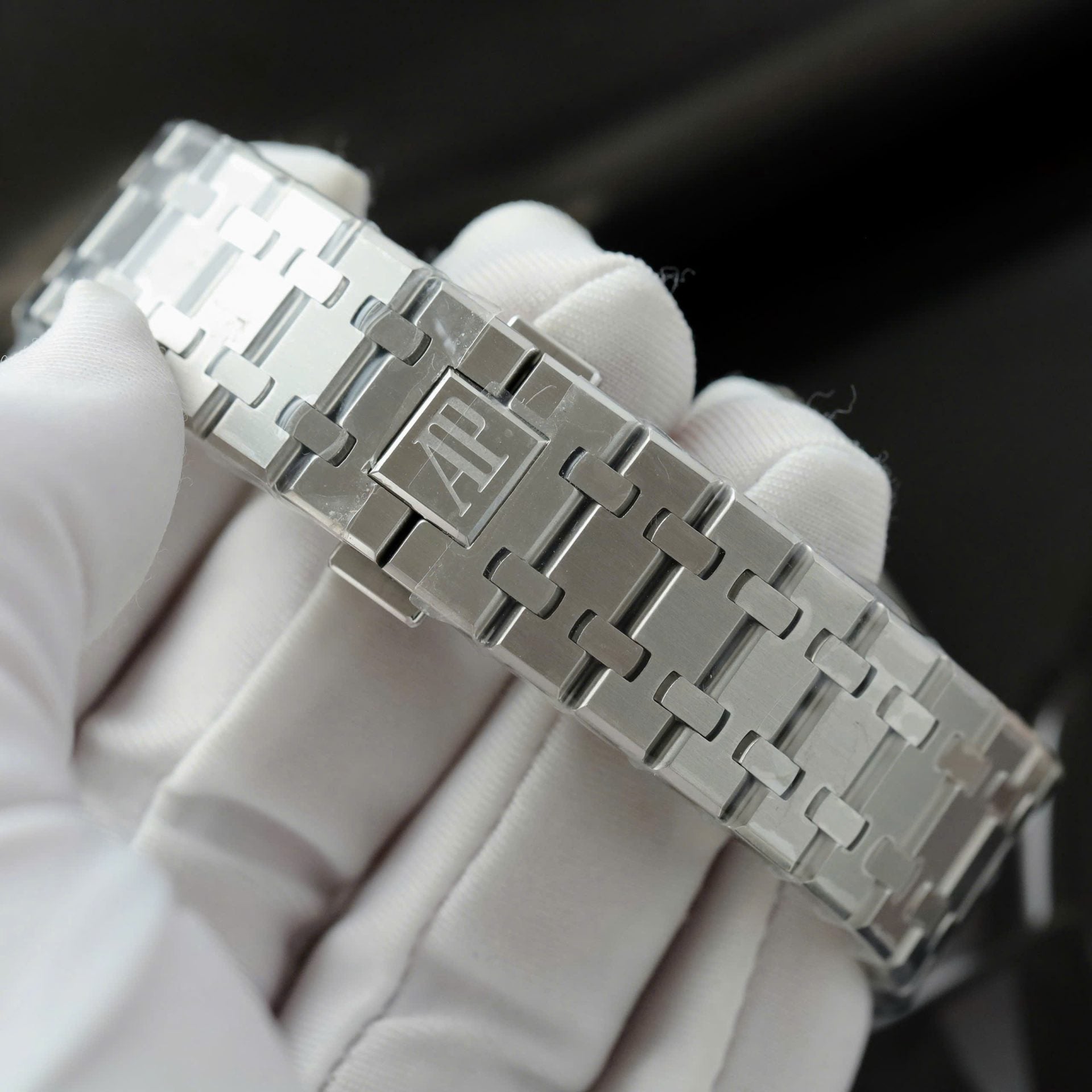 AP - 26574 Salmon Dial Metal Wire 41mm with Box